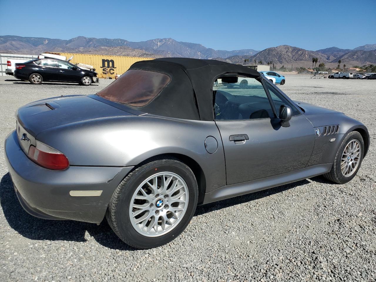 Lot #2924015111 2001 BMW Z3 2.5