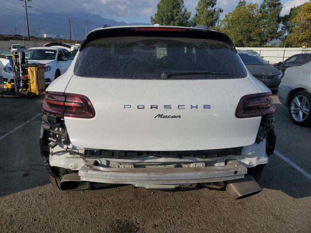 VIN WP1AA2A58JLB23812 2018 PORSCHE MACAN no.6