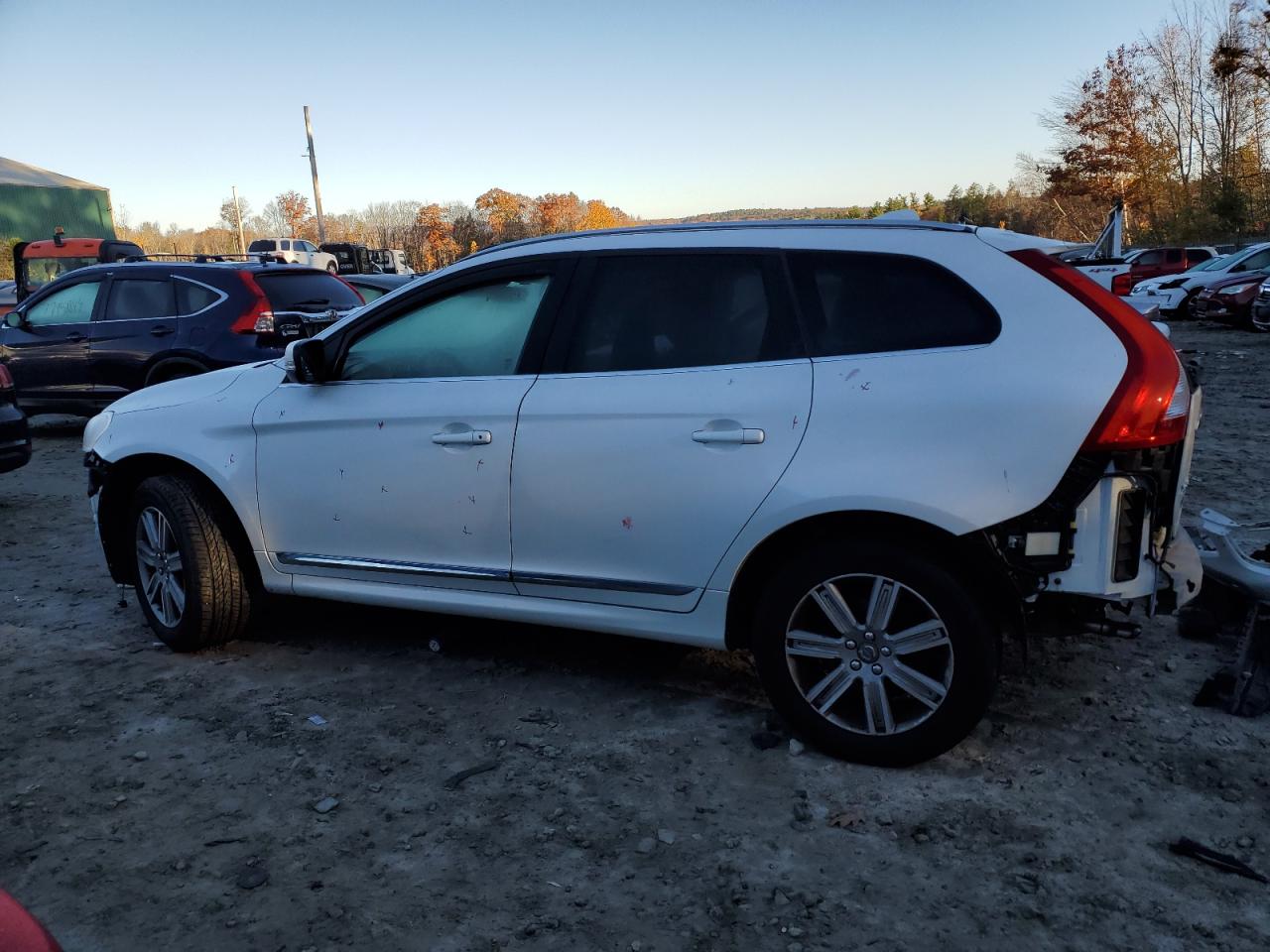 Lot #2960191149 2017 VOLVO XC60 T5 IN