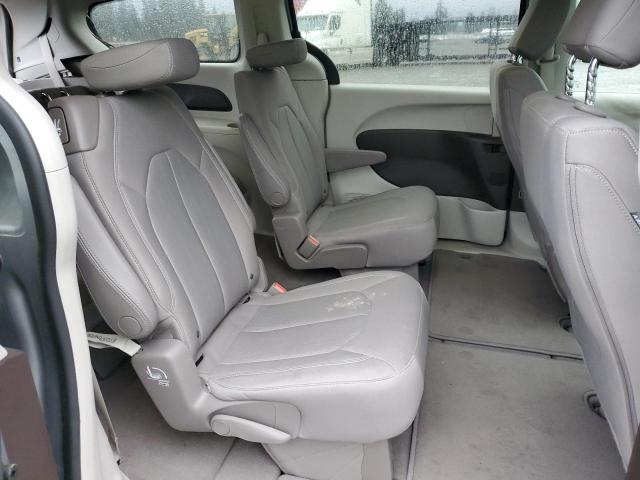 VIN 2C4RC1DG8HR502719 2017 Chrysler Pacifica, Touring no.11