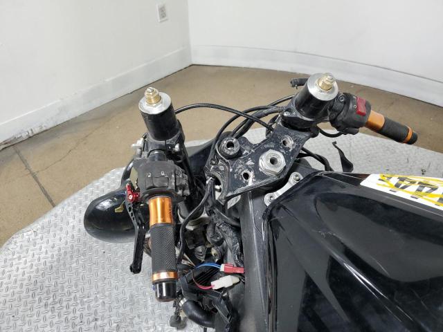 2005 YAMAHA YZFR6 L JYARJ06EX5A022186