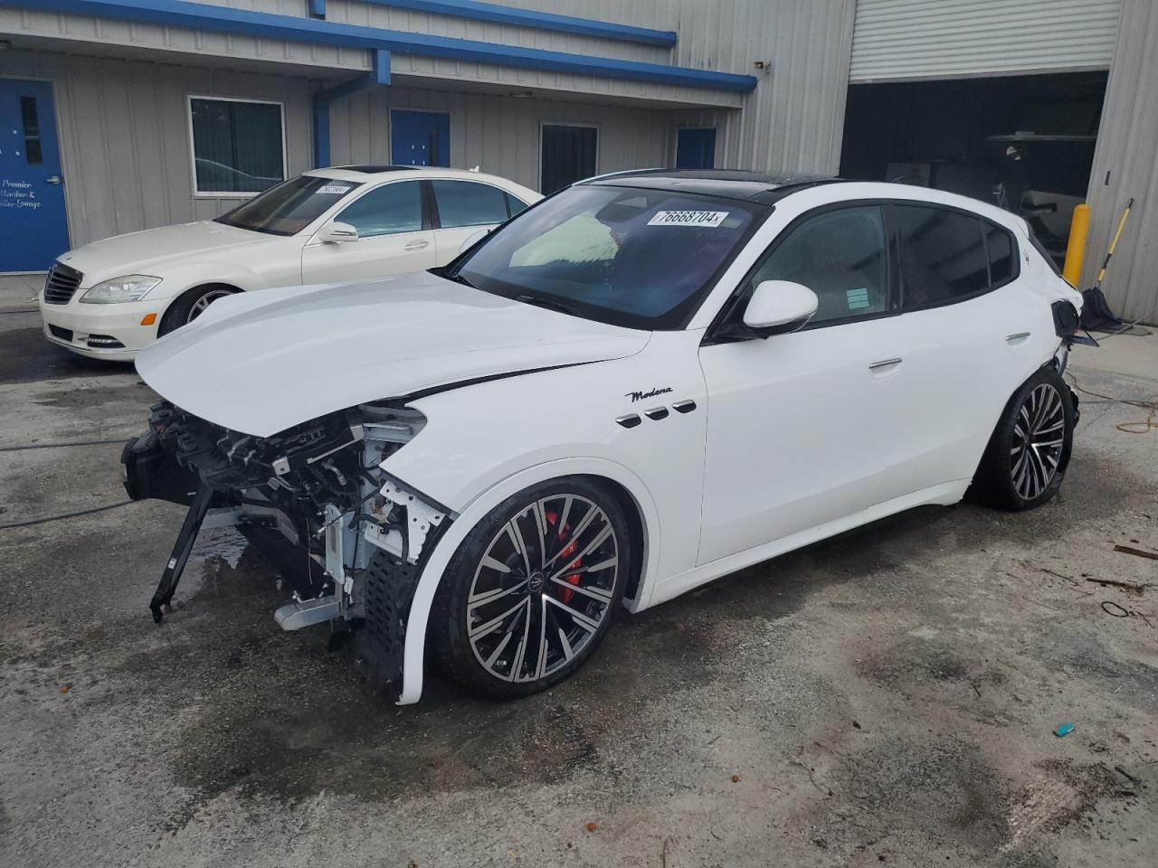 ZN682AVM1P7410563 MASERATI GRECALE MO 2023