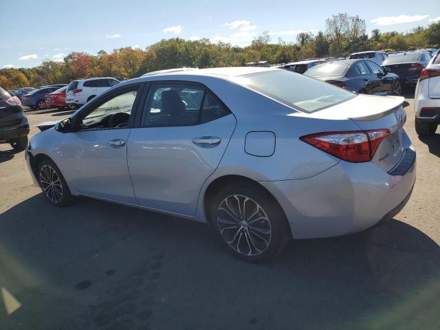 VIN 2T1BURHE0FC305563 2015 Toyota Corolla, L no.2