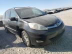 TOYOTA SIENNA XLE снимка