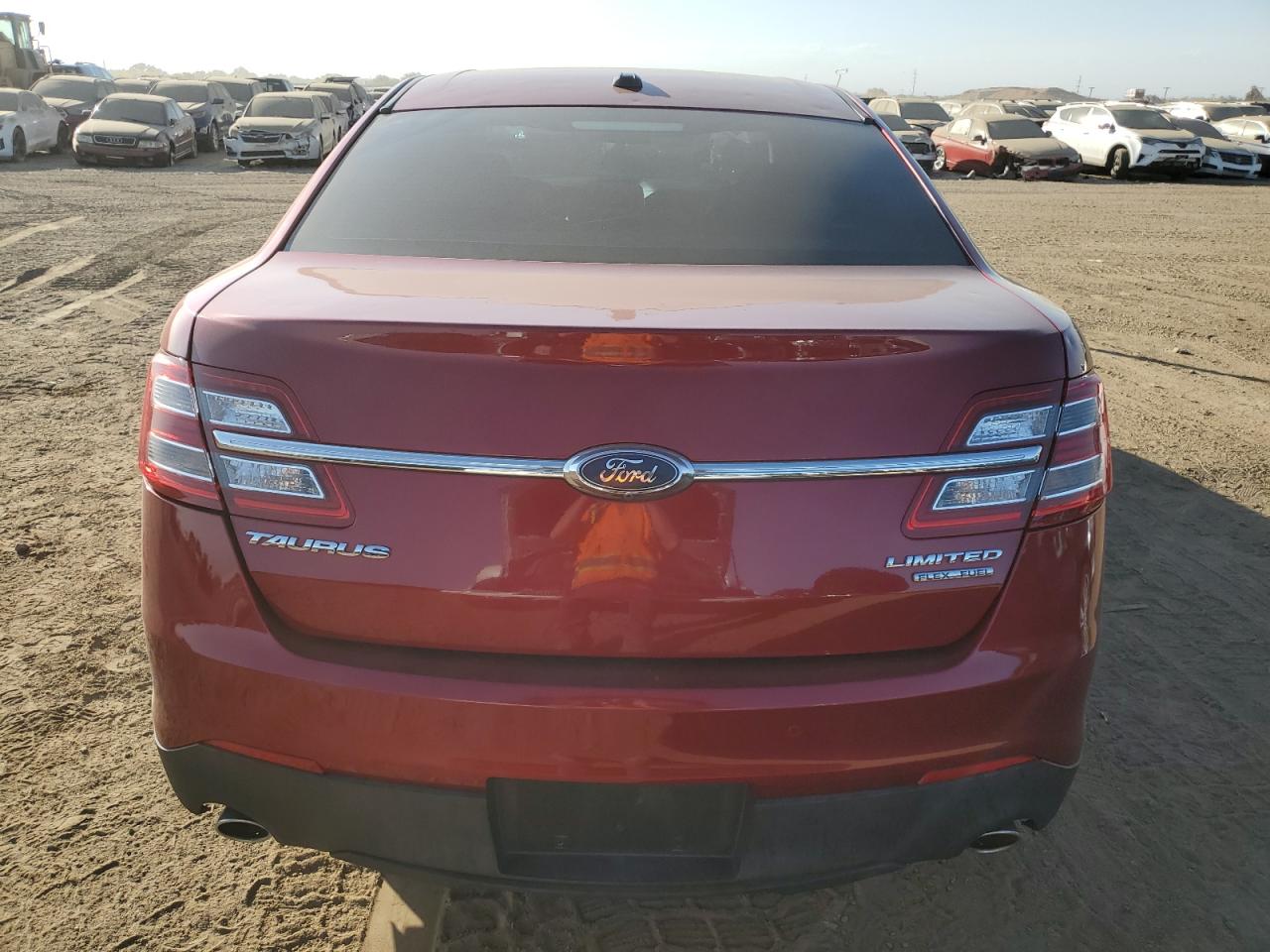 Lot #2989398595 2017 FORD TAURUS LIM