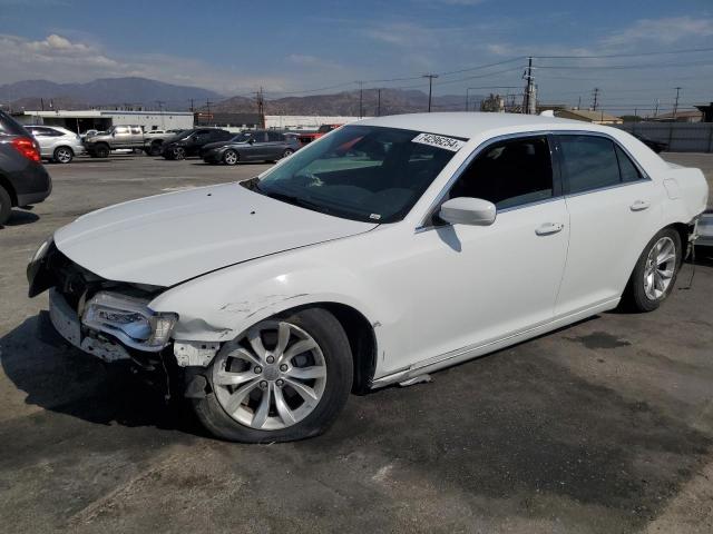 VIN 2C3CCAAG7FH868298 2015 Chrysler 300, Limited no.1