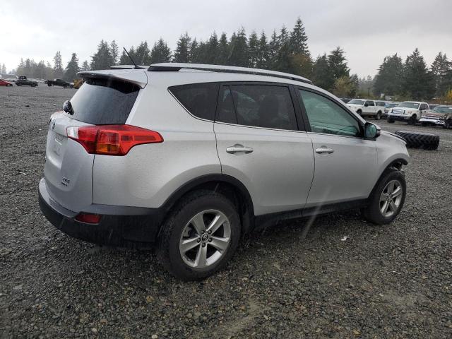 VIN 2T3RFREV6FW401099 2015 Toyota RAV4, Xle no.3