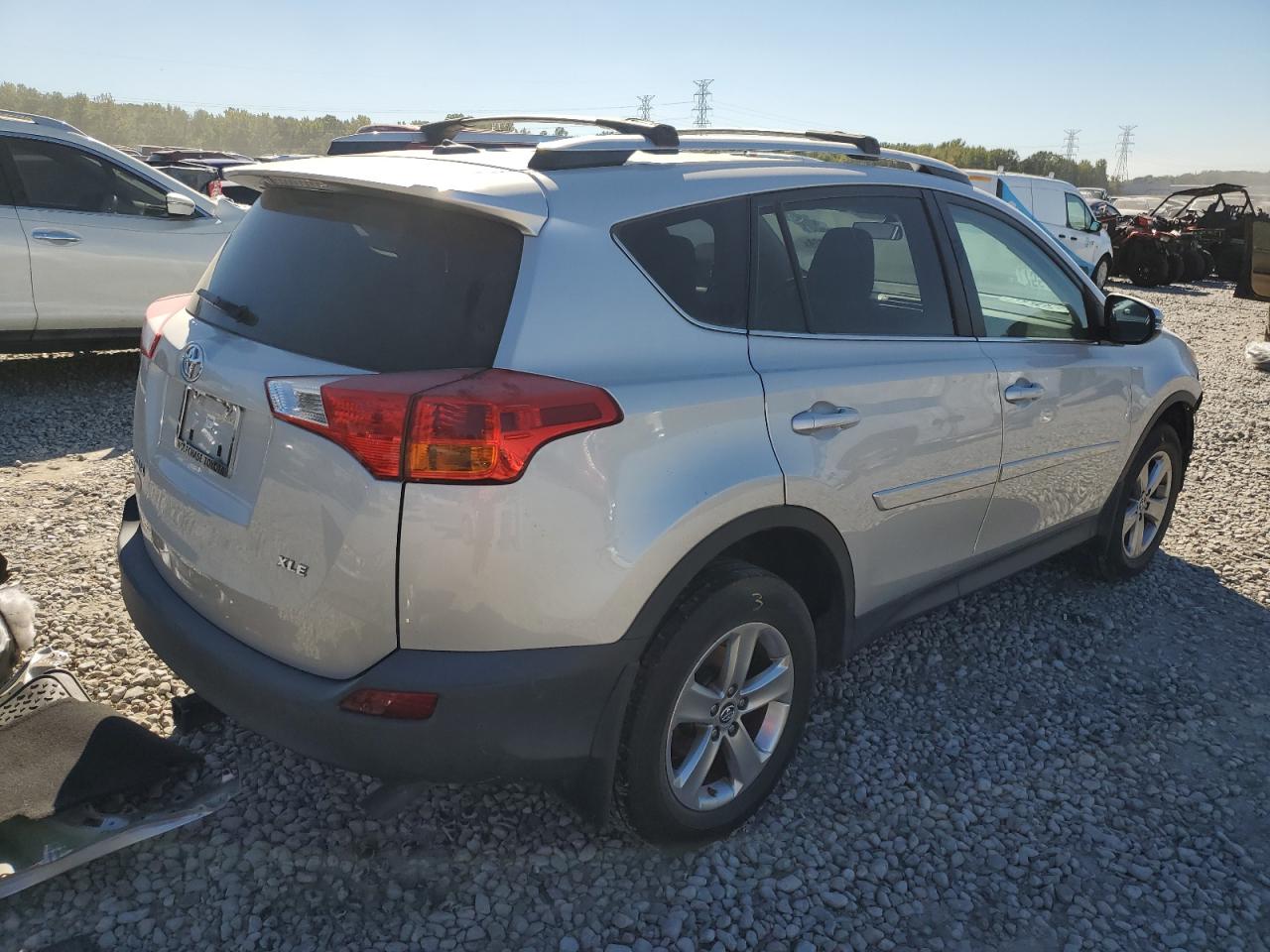 Lot #3024152813 2015 TOYOTA RAV4 XLE