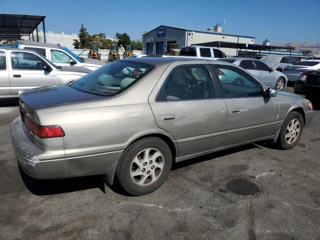 TOYOTA CAMRY LE 1999 silver  gas 4T1BF22K1XU074799 photo #4