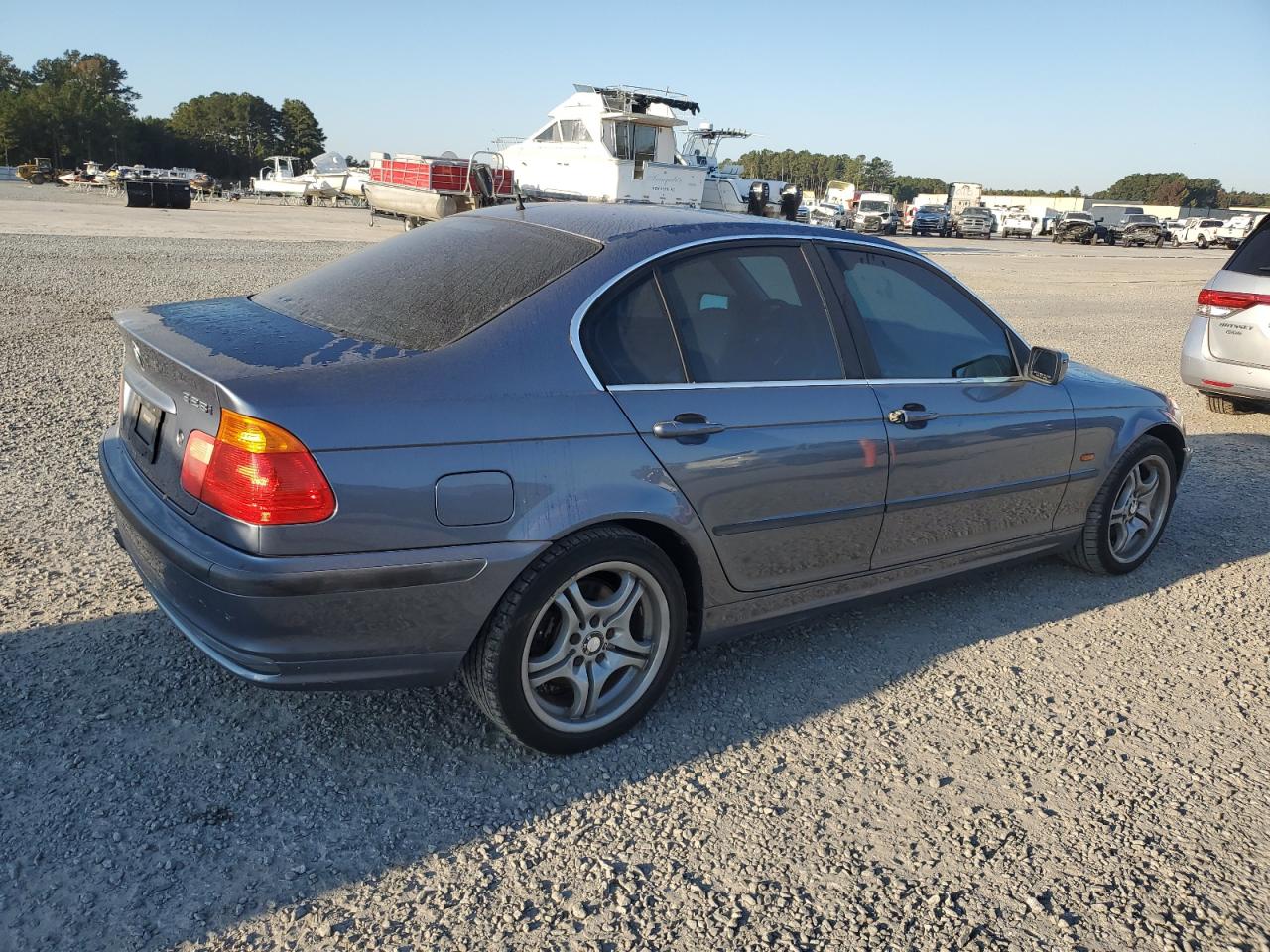 Lot #3024506357 2000 BMW 328 I