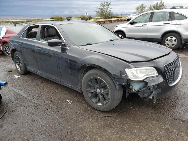 VIN 2C3CCAAG1GH167807 2016 CHRYSLER 300 no.4