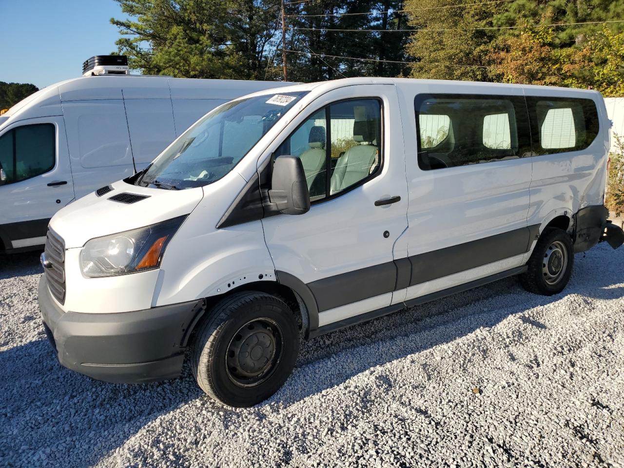 Lot #2969610656 2017 FORD TRANSIT T-