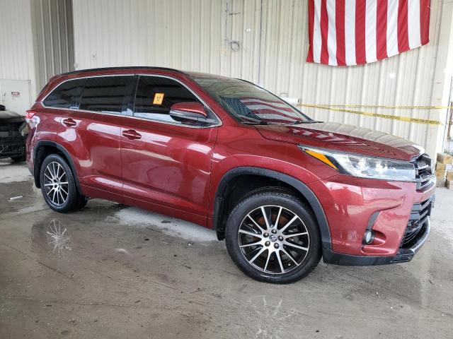 VIN 5TDJZRFH7JS821865 2018 Toyota Highlander, SE no.4