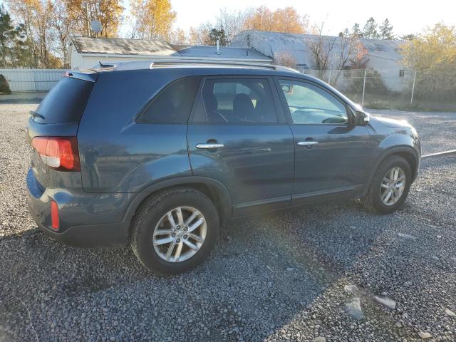 VIN 5XYKT3A64FG577170 2015 KIA Sorento, LX no.3