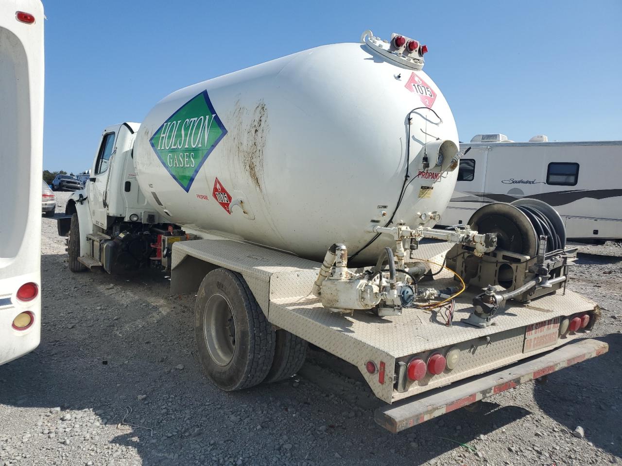 Lot #2974791117 2017 FREIGHTLINER M2 106 MED