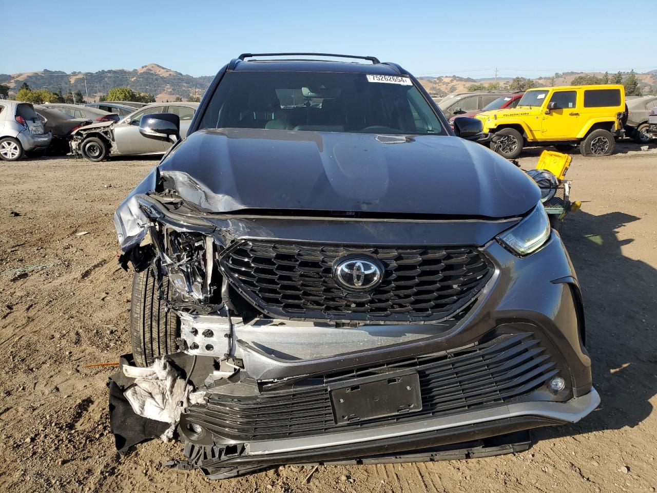 Lot #2991786266 2021 TOYOTA HIGHLANDER