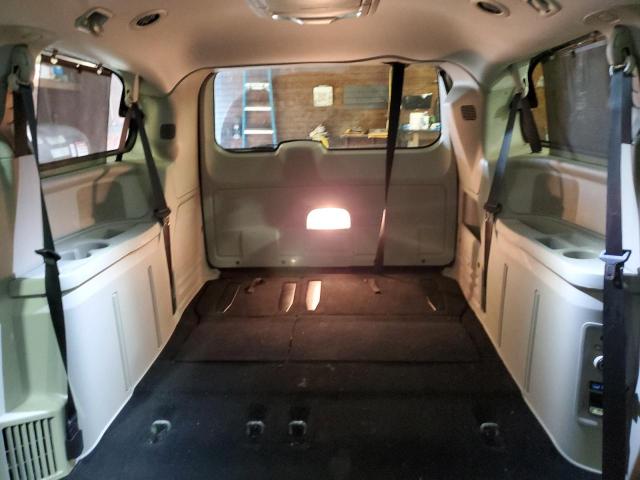 2015 CHRYSLER TOWN & COU - 2C4RC1CG4FR730053