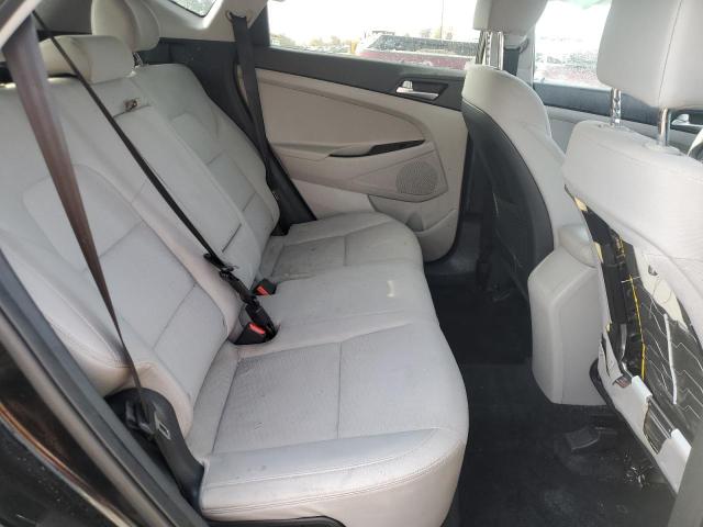 2019 HYUNDAI TUCSON SE - KM8J2CA45KU945938