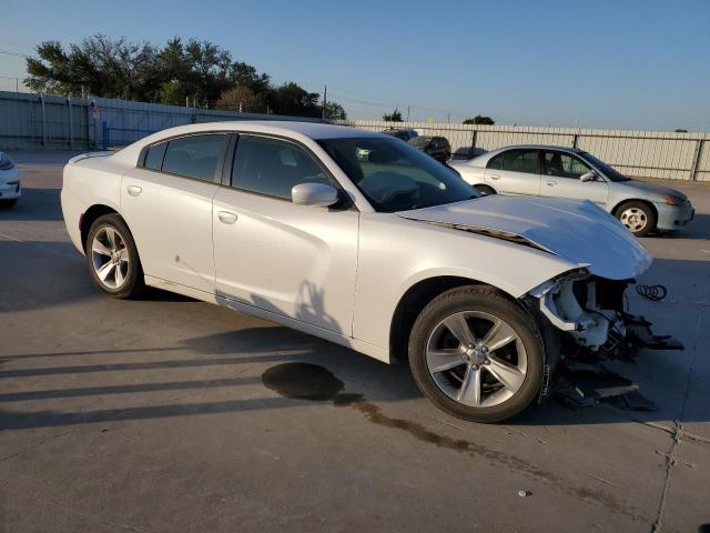 VIN 2C3CDXBG4FH857810 2015 Dodge Charger, SE no.4