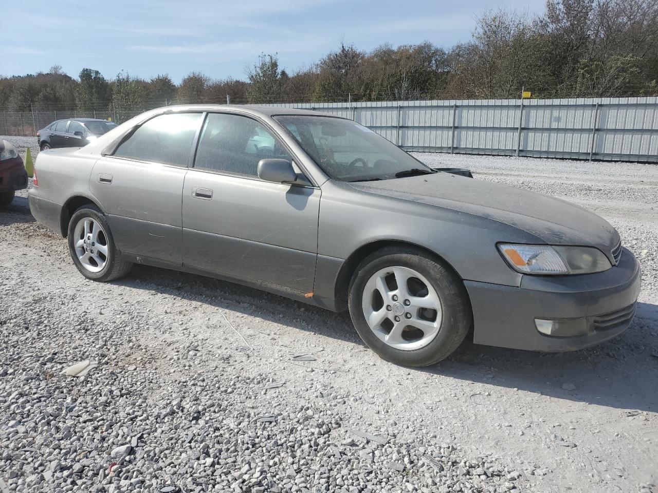 Lot #2939993020 2000 LEXUS ES 300