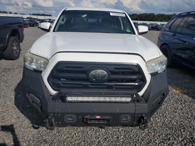 VIN 5TFAX5GNXJX125899 2018 Toyota Tacoma, Double Cab no.11