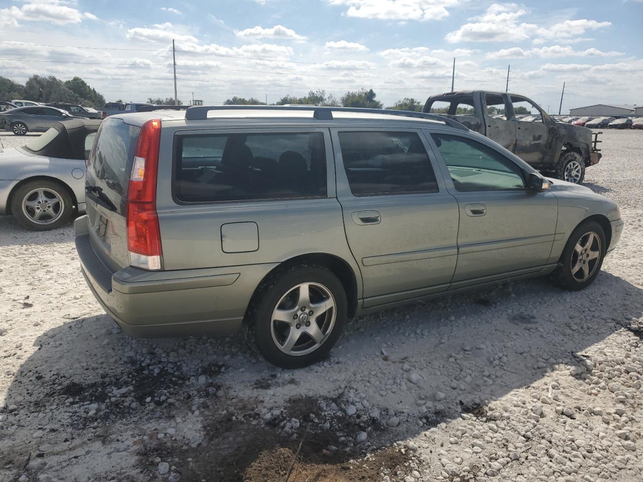 Lot #2931366011 2007 VOLVO V70