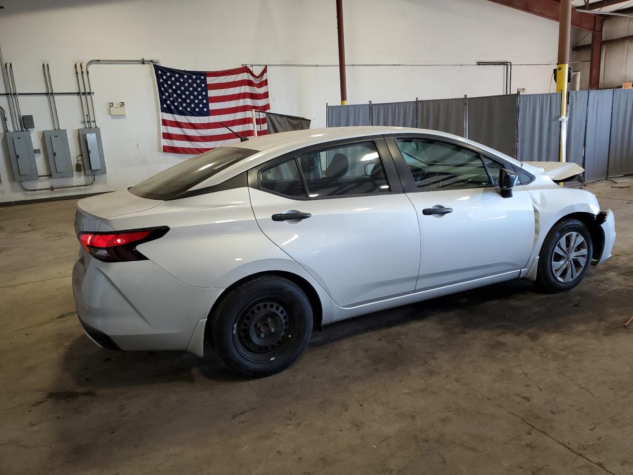 Lot #2986908865 2021 NISSAN VERSA S