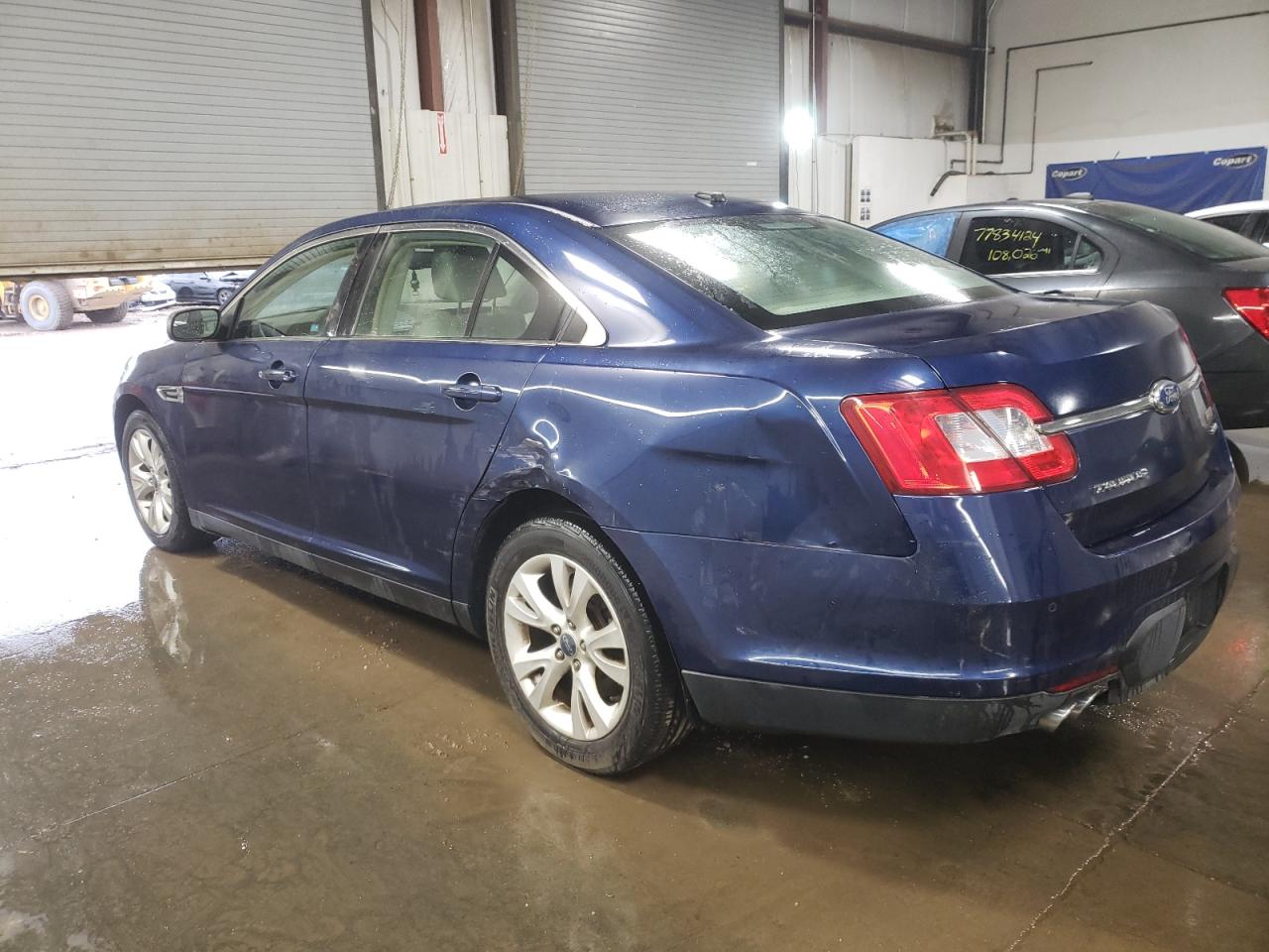 Lot #2947526817 2012 FORD TAURUS SEL