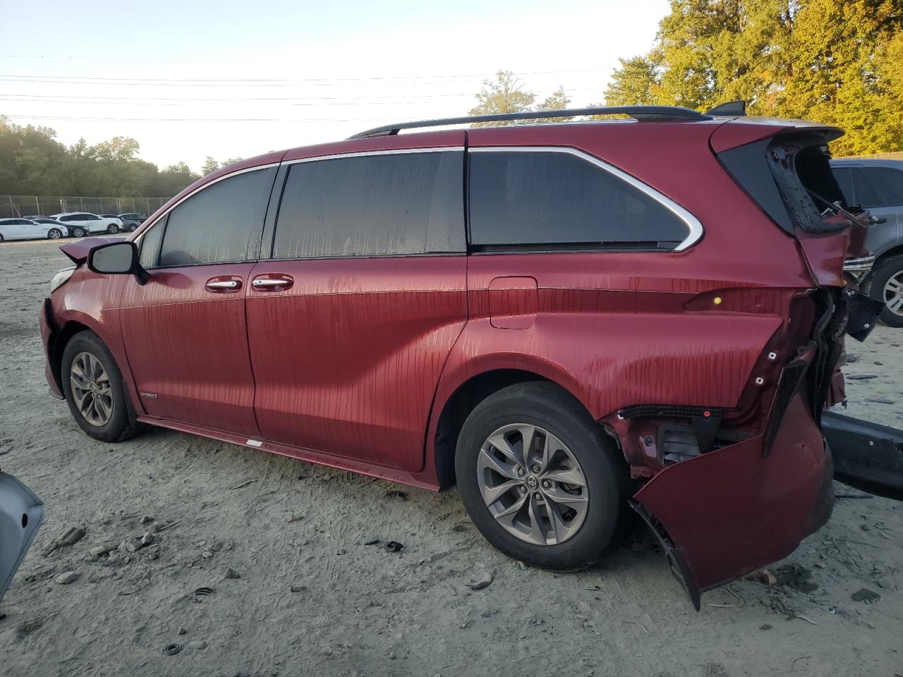 Lot #2962484030 2021 TOYOTA SIENNA XLE