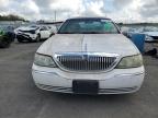 LINCOLN TOWN CAR S photo