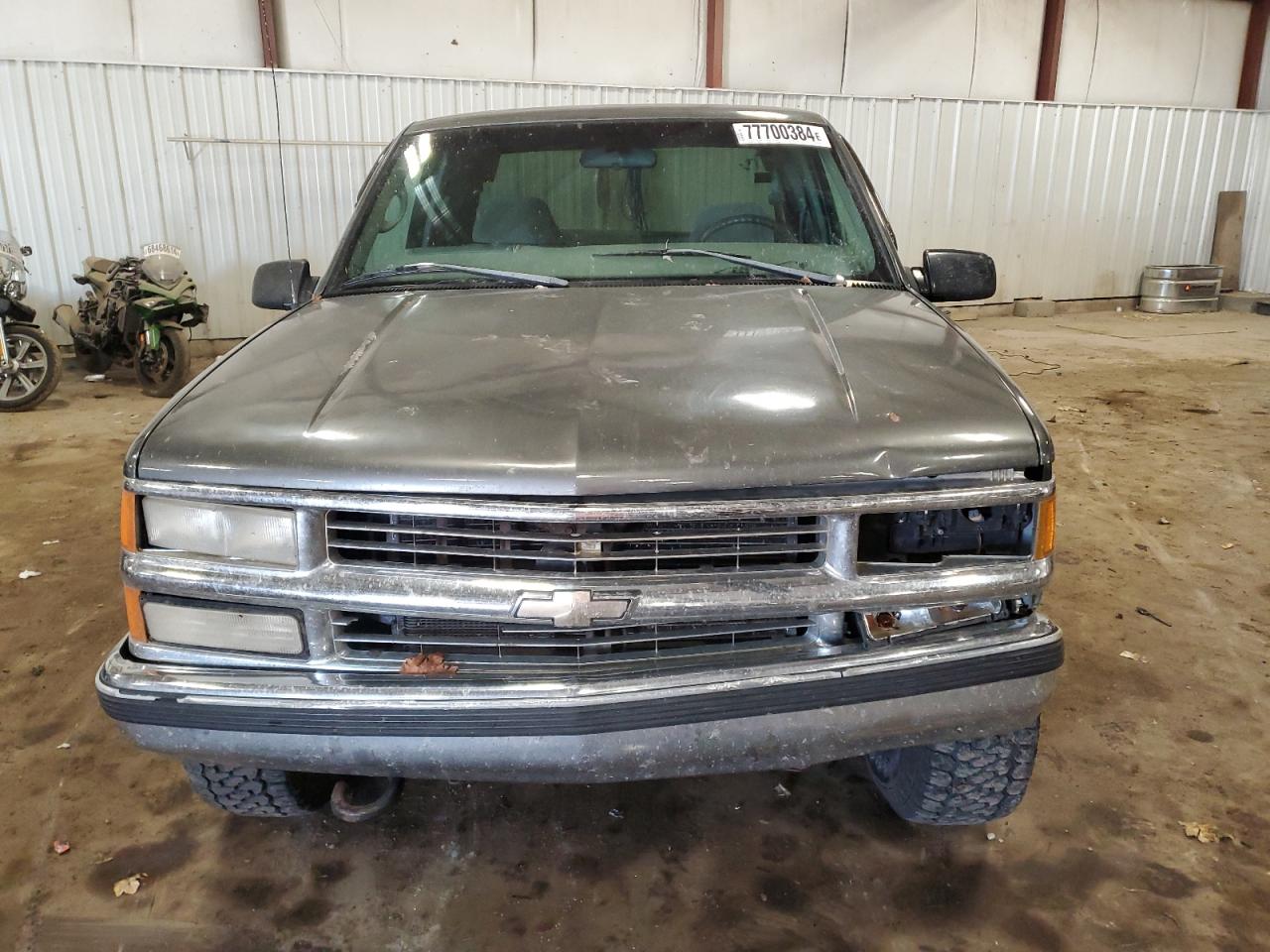 Lot #2945575126 1999 CHEVROLET GMT-400 K1