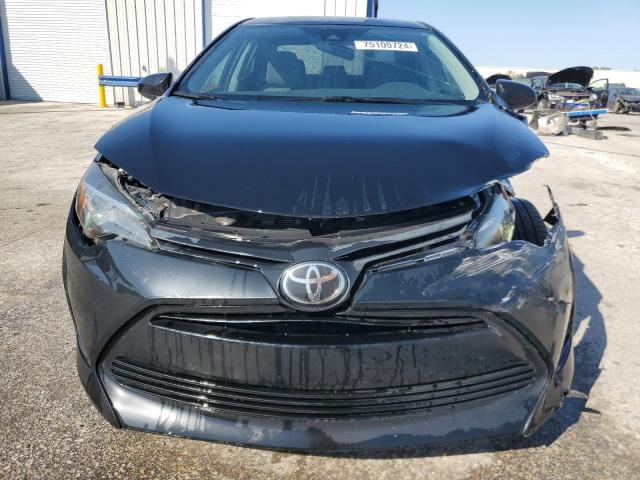 VIN 5YFBURHE2JP769219 2018 Toyota Corolla, L no.5