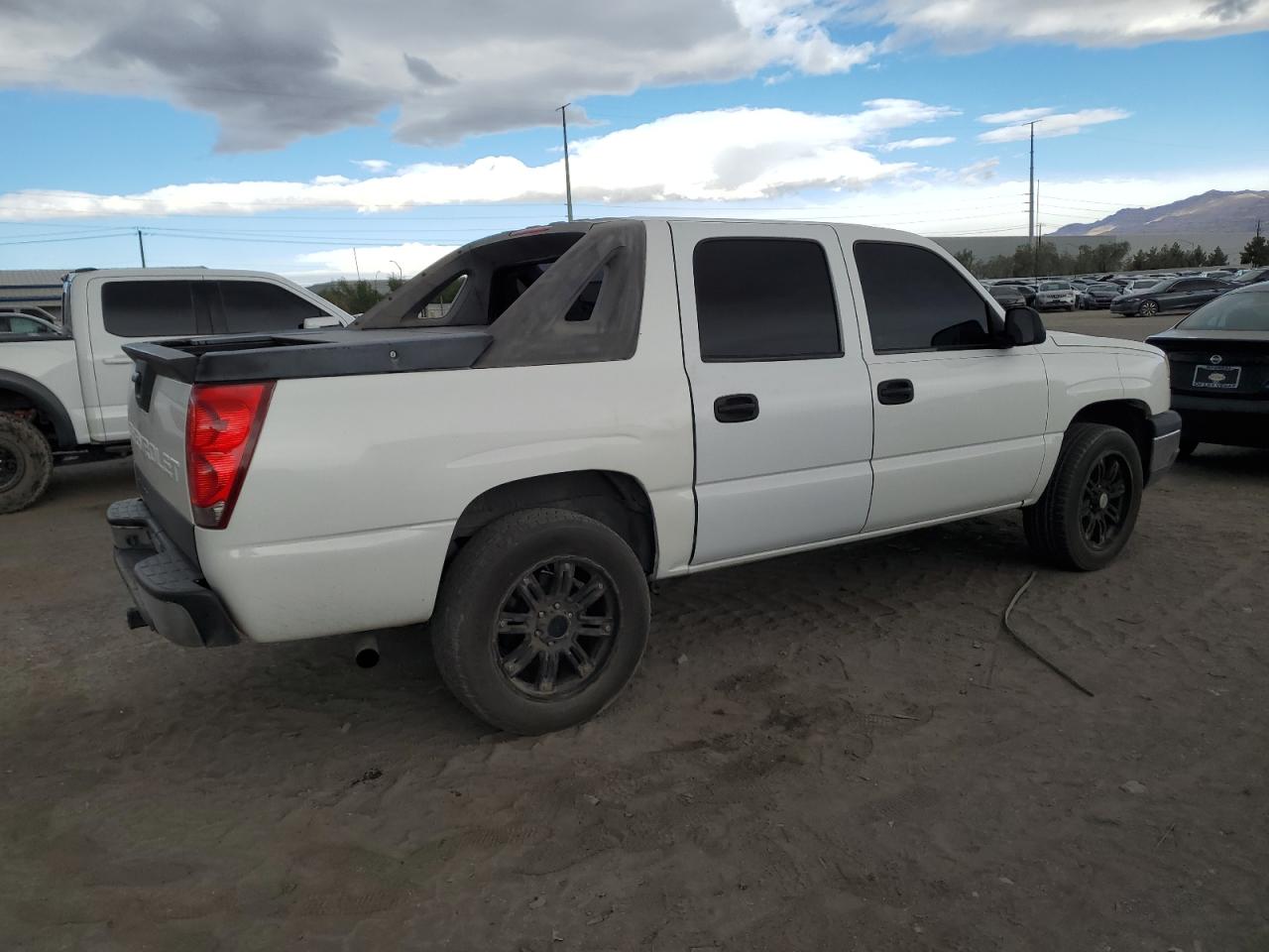 Lot #2962715093 2004 CHEVROLET AVALANCHE