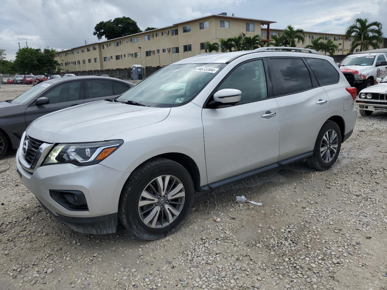 NISSAN PATHFINDER 2019 silver  gas 5N1DR2MN9KC611747 photo #1