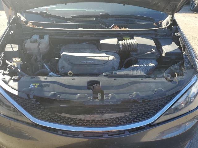 VIN 2C4RC1DG0HR635653 2017 Chrysler Pacifica, Touring no.12