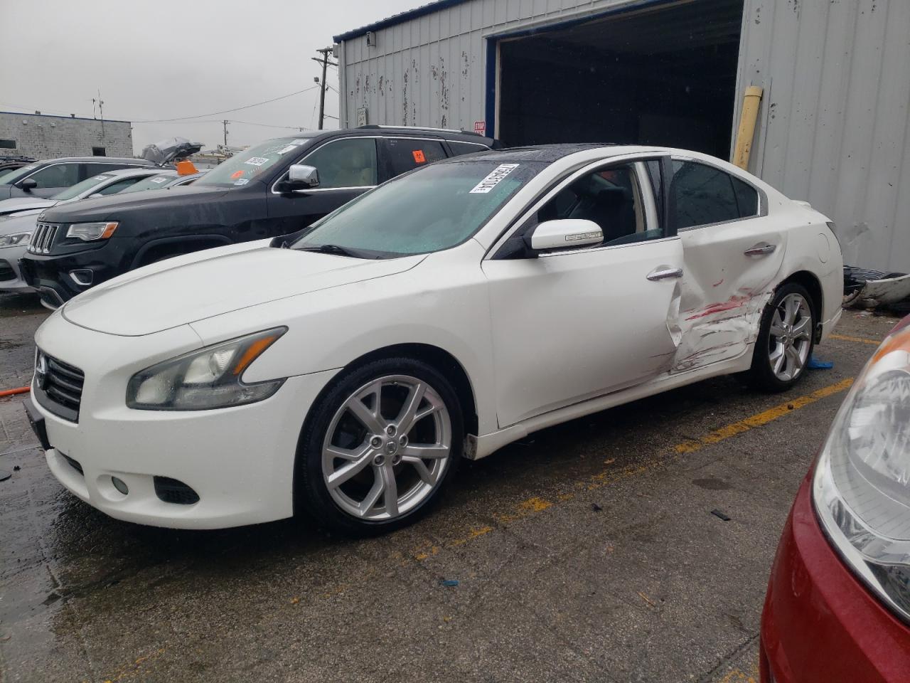  Salvage Nissan Maxima