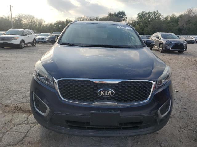 VIN 5XYPGDA58HG322287 2017 KIA Sorento, LX no.5