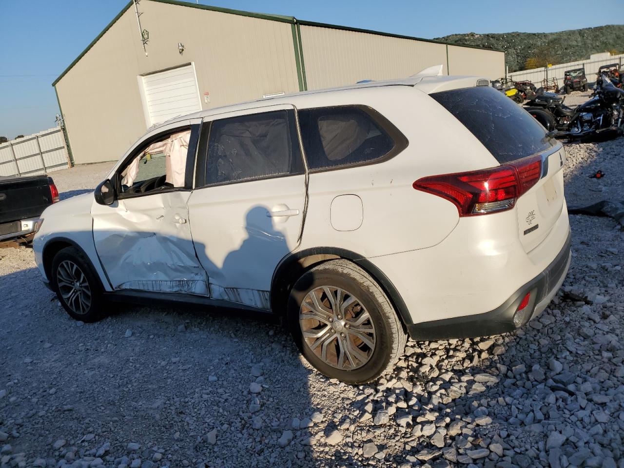 Lot #2928646783 2017 MITSUBISHI OUTLANDER