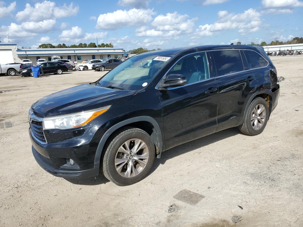 Lot #2972241126 2016 TOYOTA HIGHLANDER