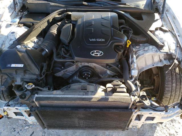 2015 HYUNDAI GENESIS 3. - KMHGN4JE9FU071454