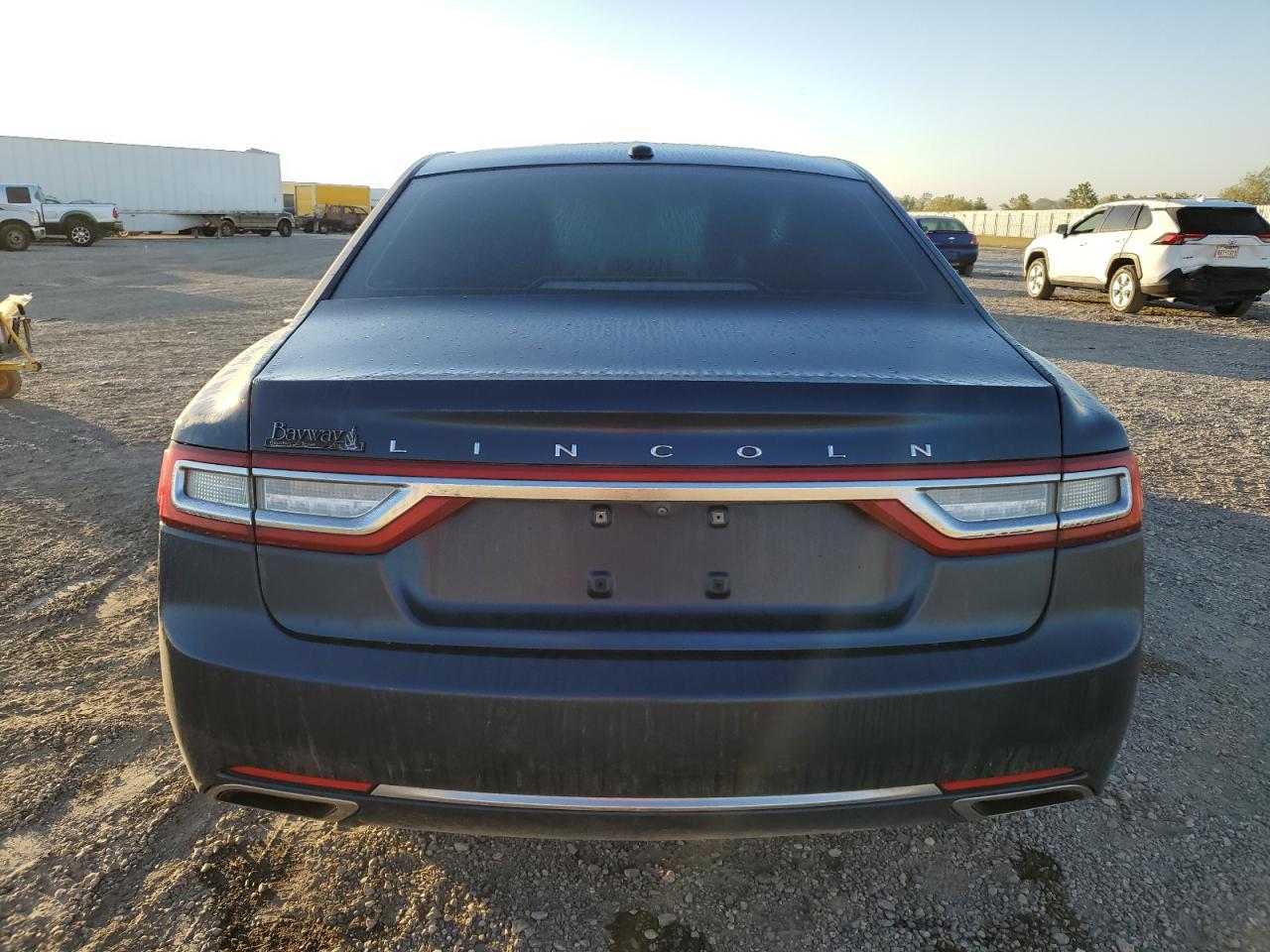 Lot #2955594928 2017 LINCOLN CONTINENTA