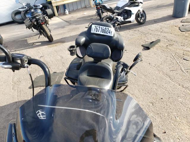 2016 HARLEY-DAVIDSON FLTRU 1HD1KGL15GB605611