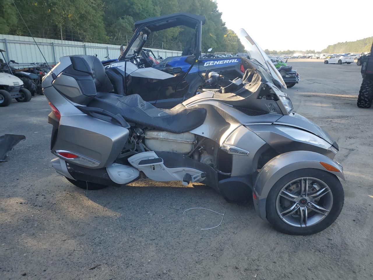 Can-Am Spyder 2012 Spyder RT