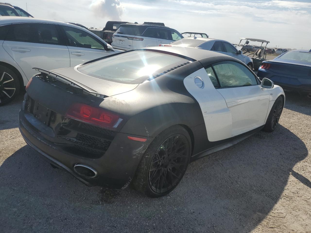 Lot #2977084072 2011 AUDI R8 5.2 QUA