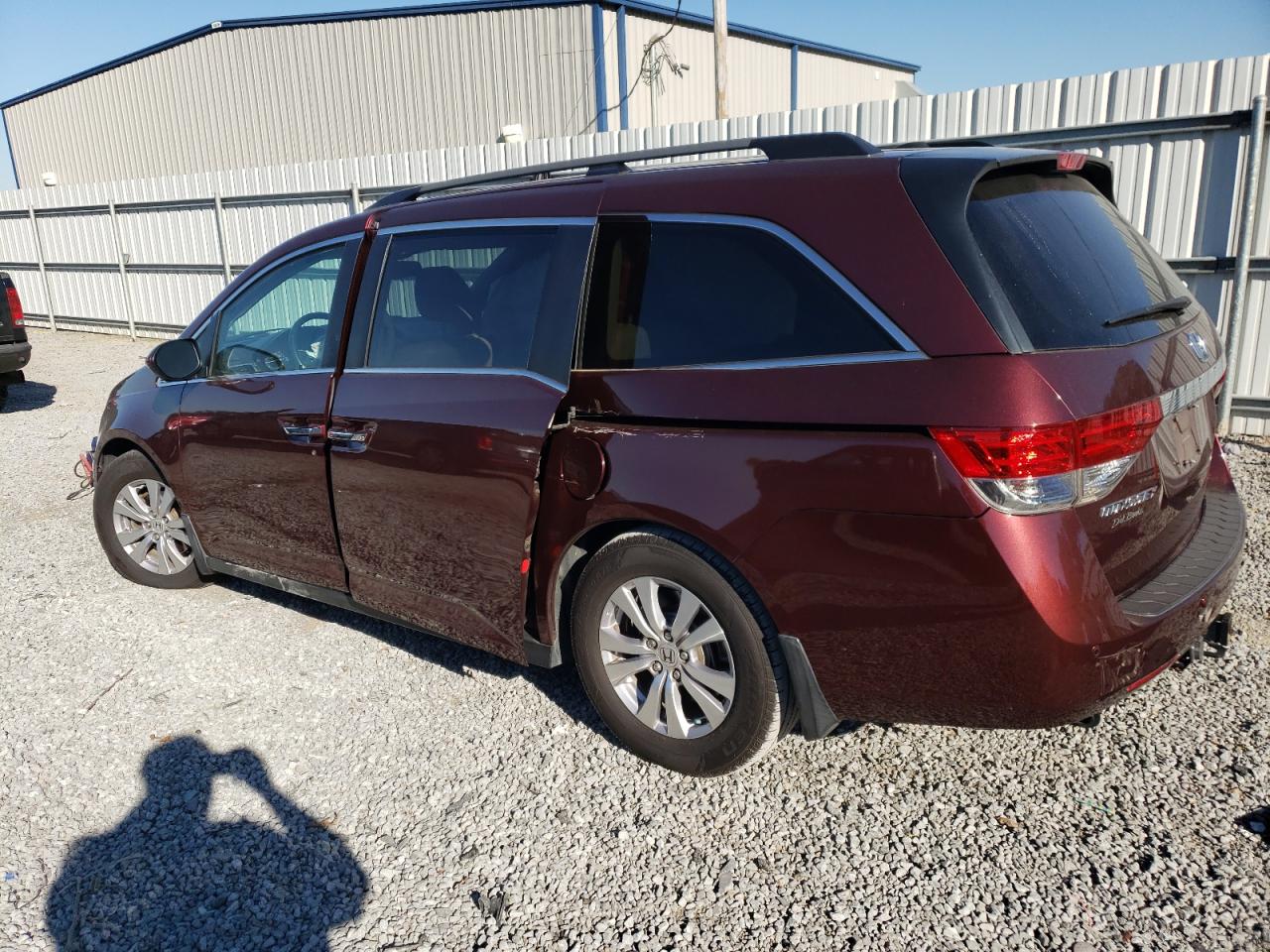 Lot #2938419211 2016 HONDA ODYSSEY EX