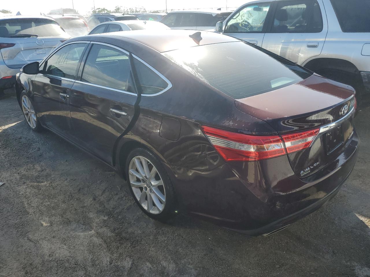 Lot #2955447771 2013 TOYOTA AVALON BAS