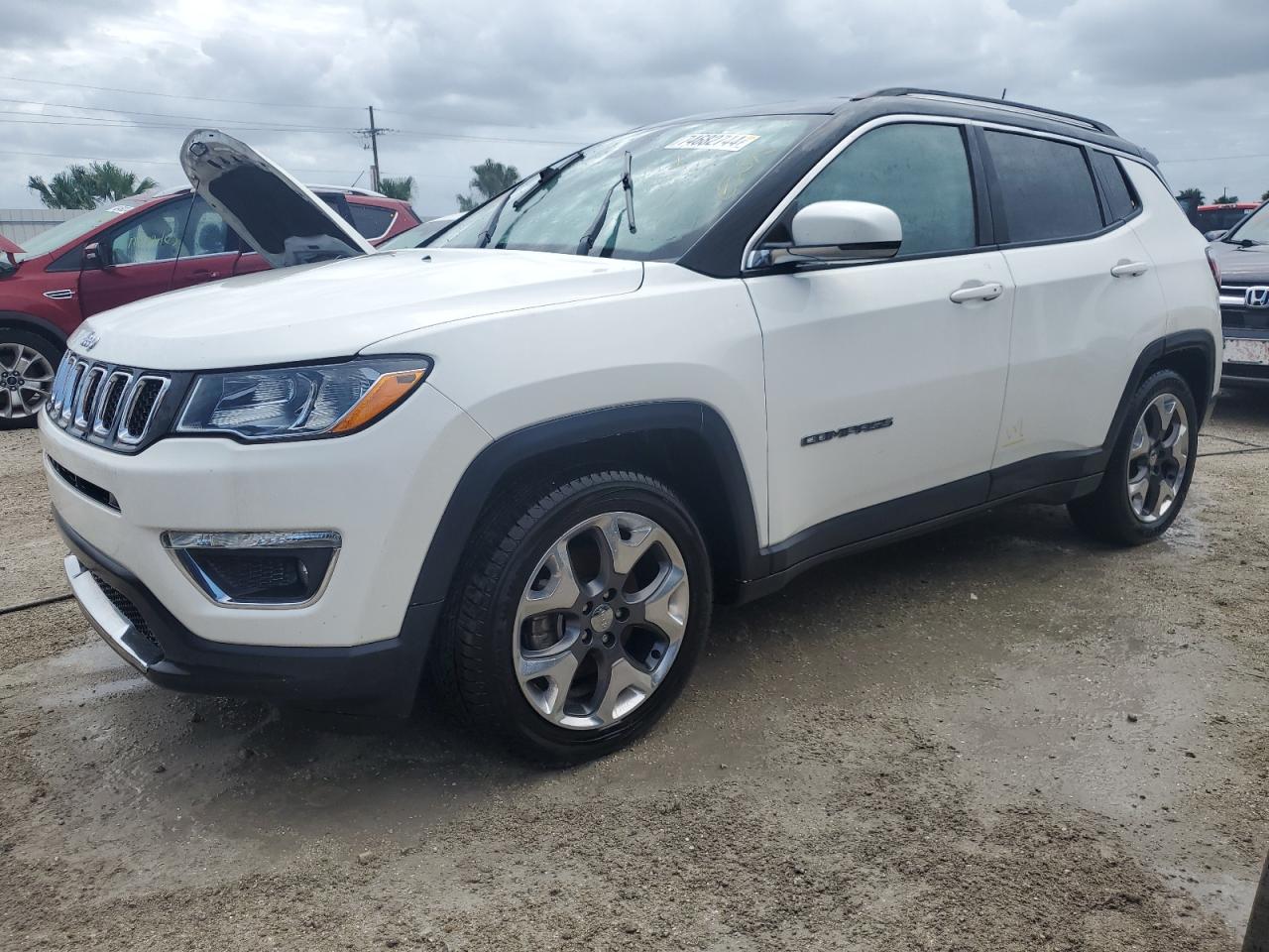 Lot #2989157793 2019 JEEP COMPASS LI