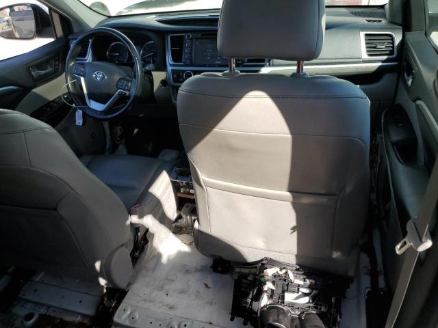 VIN 5TDYZRFH3KS296514 2019 Toyota Highlander, Limited no.8