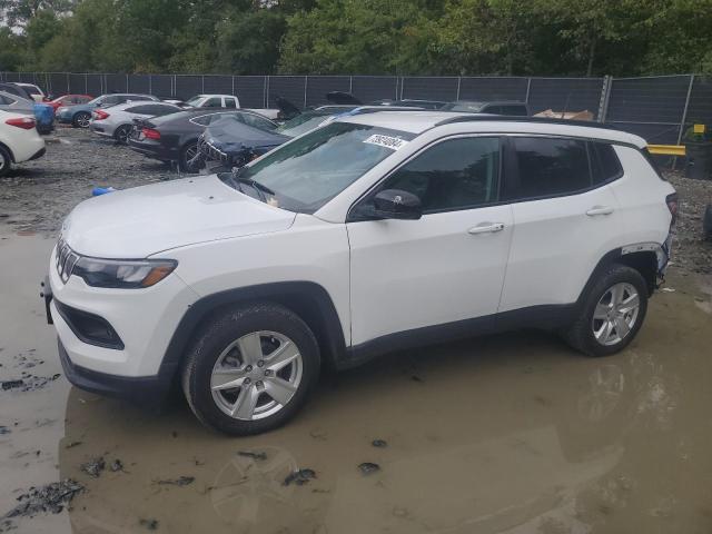 VIN 3C4NJDBB3NT123794 2022 Jeep Compass, Latitude no.1