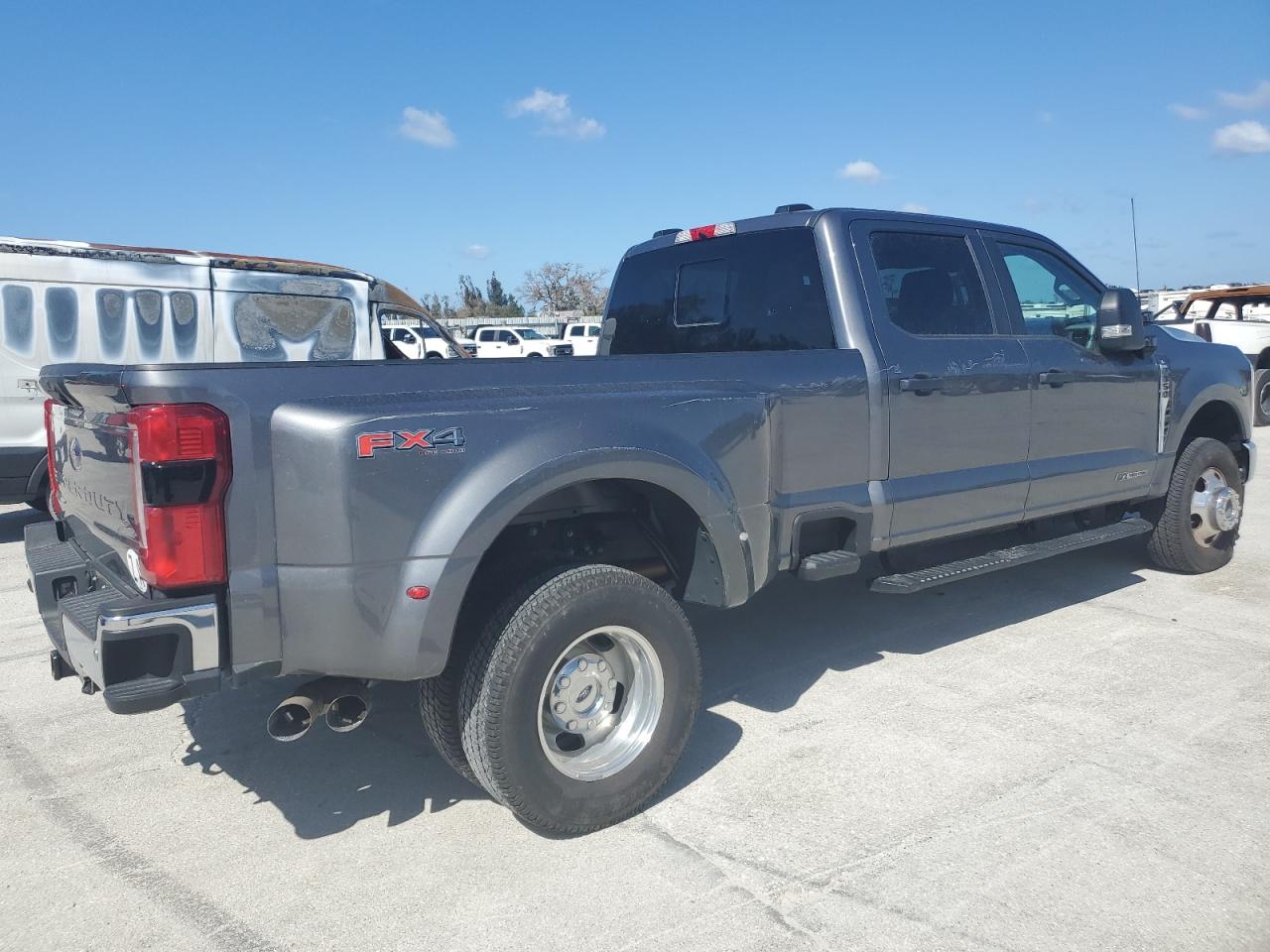 Lot #2977084027 2023 FORD F350 SUPER